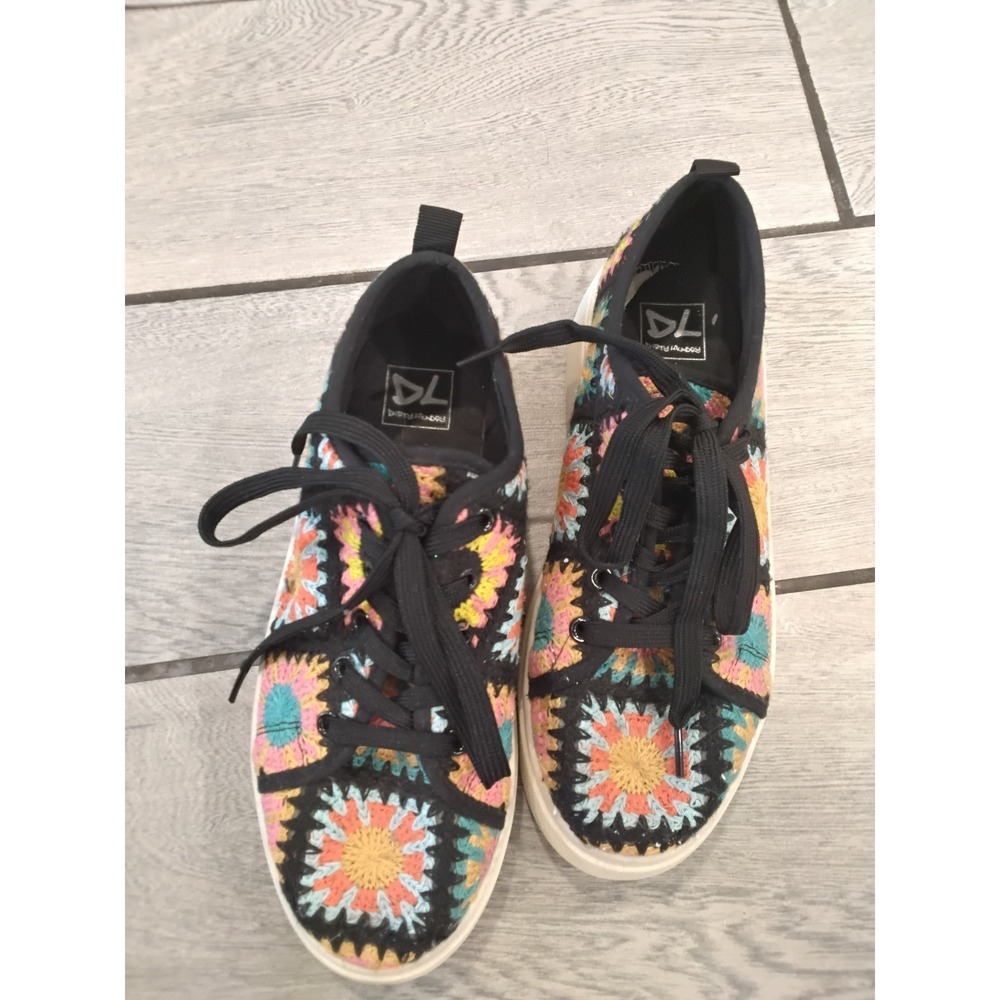 Dirty Laundry Crochet Granny Square Sneakers Multi Color Low Top Platform 7.5